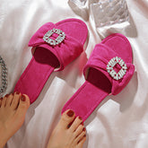 Strass-Sandalen mit passenden flachen Hausschuhen von Fairy Season